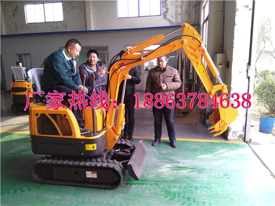 小型挖掘机农用栽培种植小挖机多功能小挖机性功能稳定&nbsp;&nbsp;农用小挖机&nbsp;&nbsp;小型挖掘机厂家&nbsp;&nbsp;挖土机
