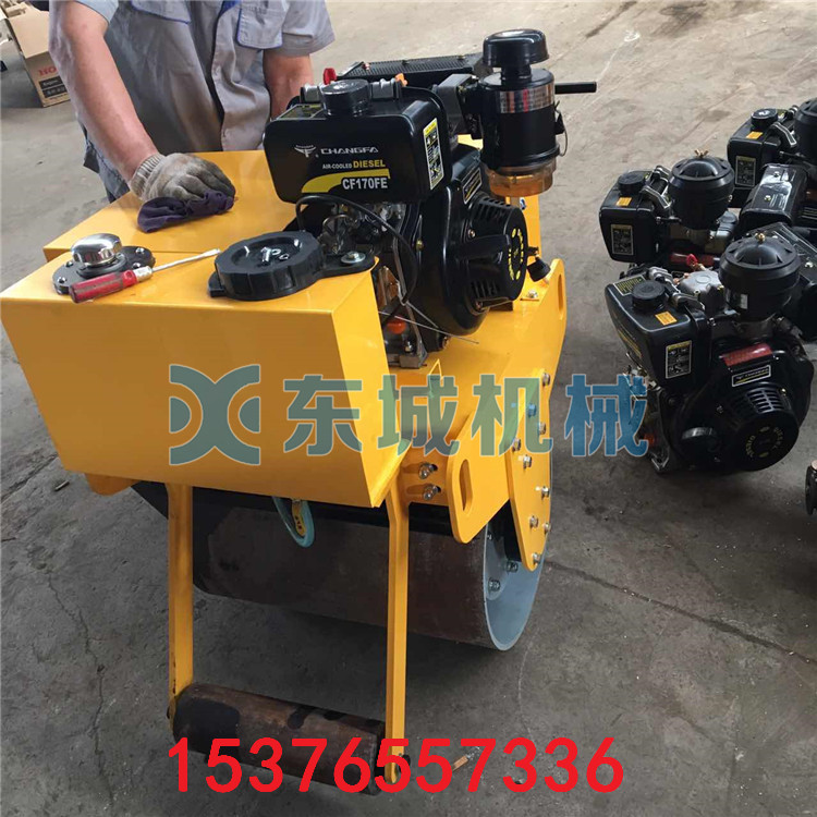 轻型单轮压路机 手扶式柴油压实机  振动碾