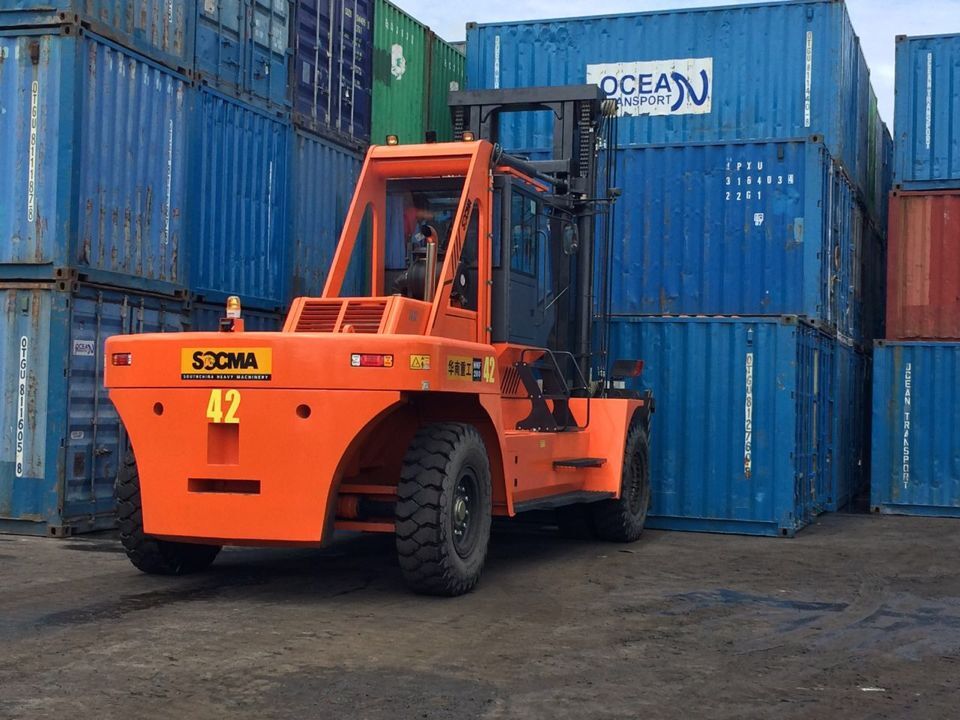 集装箱堆垛重型30吨叉车32吨叉车35吨叉车36吨叉车  集装箱30吨叉车  集装箱35吨叉车  集装箱36吨叉车