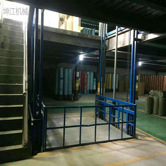 固定升降平台导轨式货梯液压升降机&nbsp;&nbsp;货梯升降机&nbsp;&nbsp;导轨式液压升降机&nbsp;&nbsp;厂房货梯