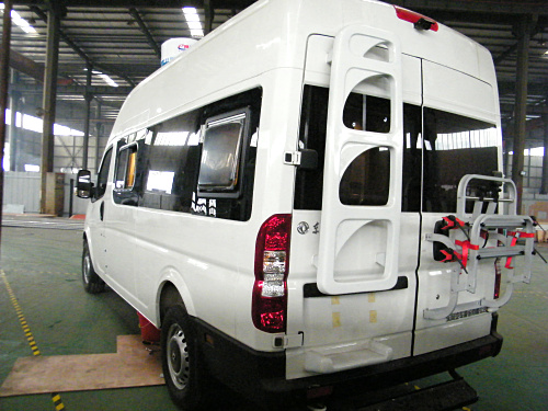 6座东风御风长轴房车车，C照蓝牌房车，房车生产厂家  六座房车  东风御风房车  c照蓝牌房车
