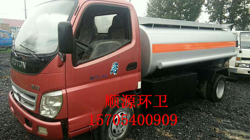 南充洒水车厂家行情价格&nbsp;&nbsp;洒水车销售&nbsp;&nbsp;洒水车价格&nbsp;&nbsp;三轮洒水车