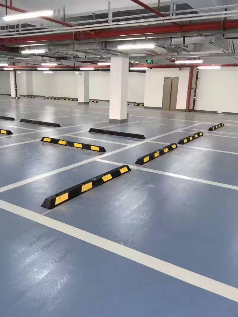 深圳道路划线厂家 深圳亚兴交通划线好 深圳小区画线  深圳公路画线厂家  道路车位划线  沥青马路施工禁停线