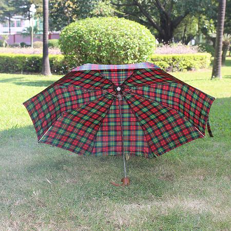 深圳厂家 logo定制雨伞 定制三折雨伞 雨伞定做  雨伞厂家  雨伞定制  三折伞
