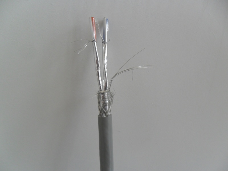 遂溪县矿用拉力电缆MHYBV-7-1*100带插头,接头 100米一根