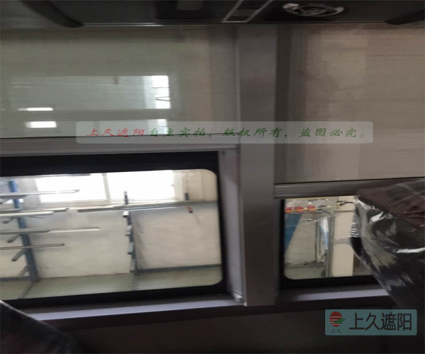 改装车用遮阳帘大客车侧窗推拉卷帘上久定制  客车推拉卷帘  大客车卷帘