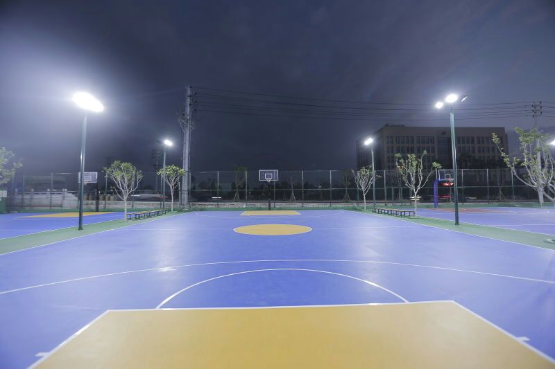 室外篮球场地灯光改造专用LED照明灯具