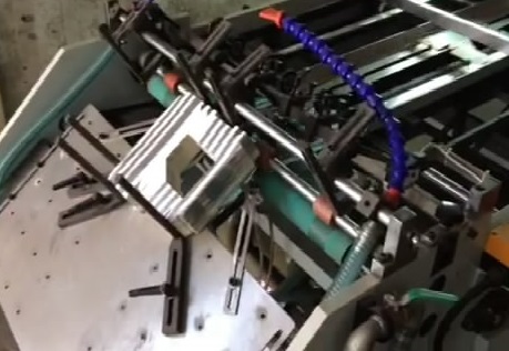 广东好的全自动贴窗机供应——汕尾全自动贴 全自动贴窗机厂家 全自动贴窗机价格