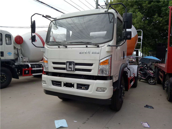 玉溪厂家出售6方7方水泥搅拌车  6方搅拌车价格  搅拌车厂家  7方搅拌车销售点
