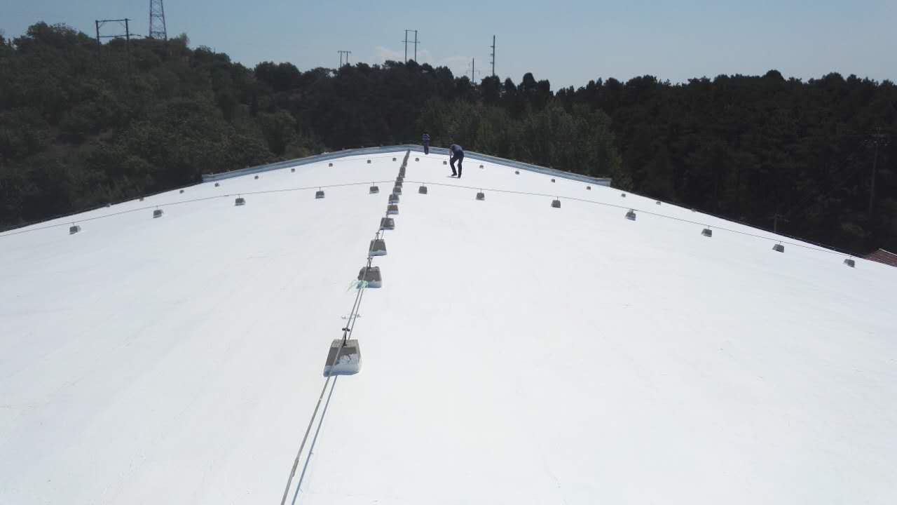 屋顶反光隔热材料