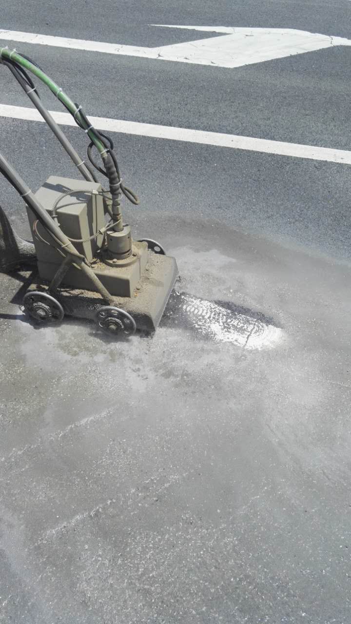 惠水道路高压水除线全新工艺  惠水道路水除线  惠水道路划线
