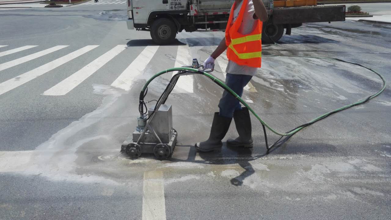 剑河道路高压水除线想念了  剑河道路水除线  剑河道路划线