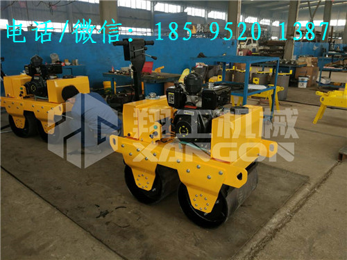 小型手扶双钢轮压路机生产基地在济宁翔工机械&nbsp;&nbsp;小型压路机&nbsp;&nbsp;座驾压路机