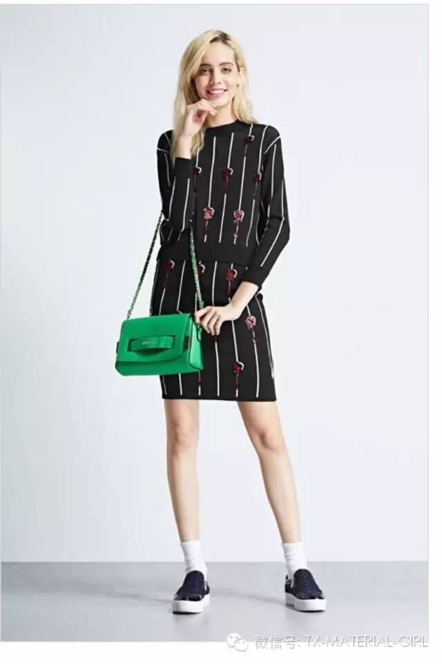 广州折扣女装哪家好?——款式新颖的女装出 尾货