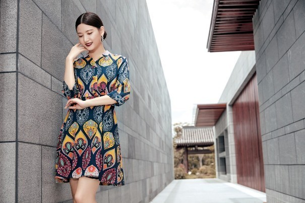 尾货代理|广州知名女装供应商 折扣女装