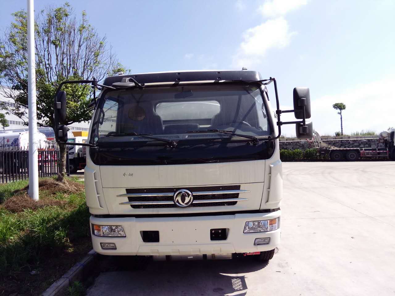 全国直销 油罐车 加油车 现车包上户 半挂运油车