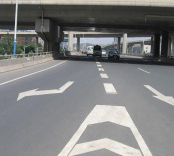 公路标志牌有什么款式，道路圆形限速牌规格，湛江路牌