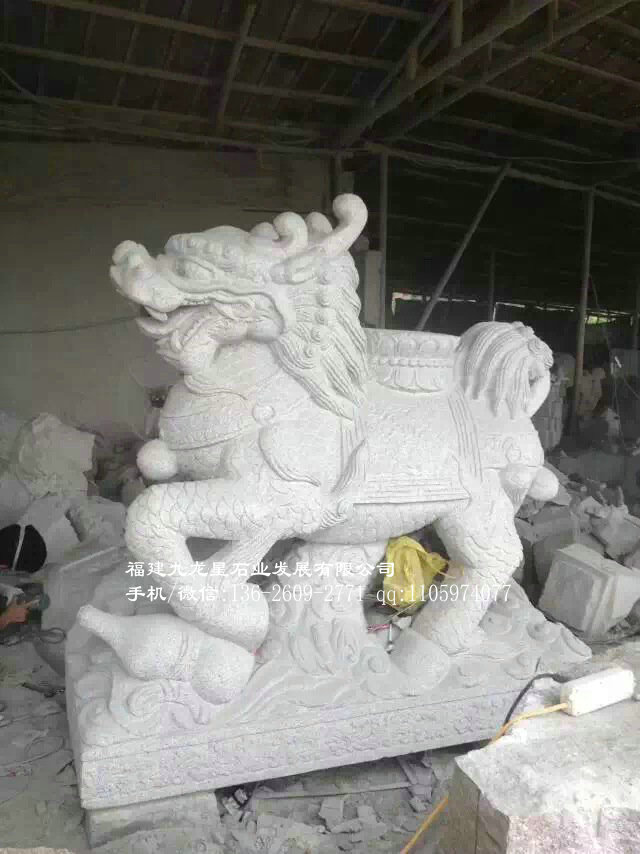 寺庙青石麒麟门口石雕麒麟招财镇宅石麒麟