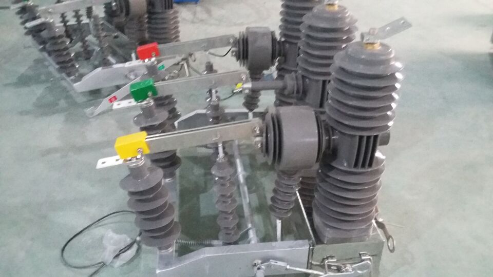 厂家直销ZW32-12/1250-20真空断路器 户外真空断路器 户内真空断路器