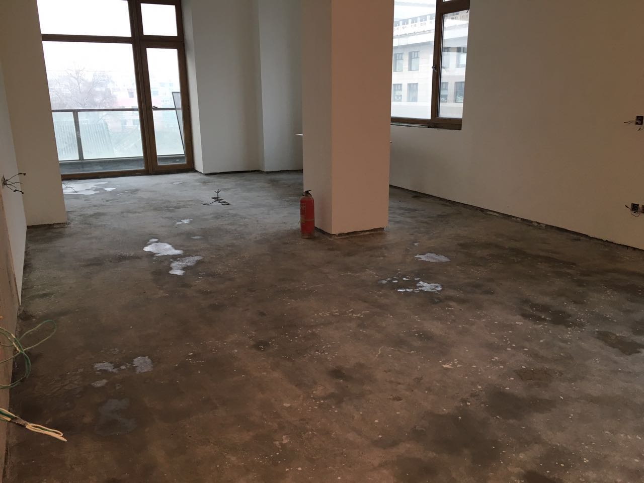 混凝土硬化增加强度用什么材料 混凝土增加强度