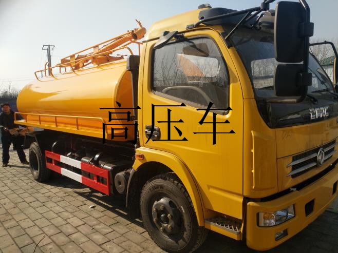 临朐县雾炮洒水车出厂价格