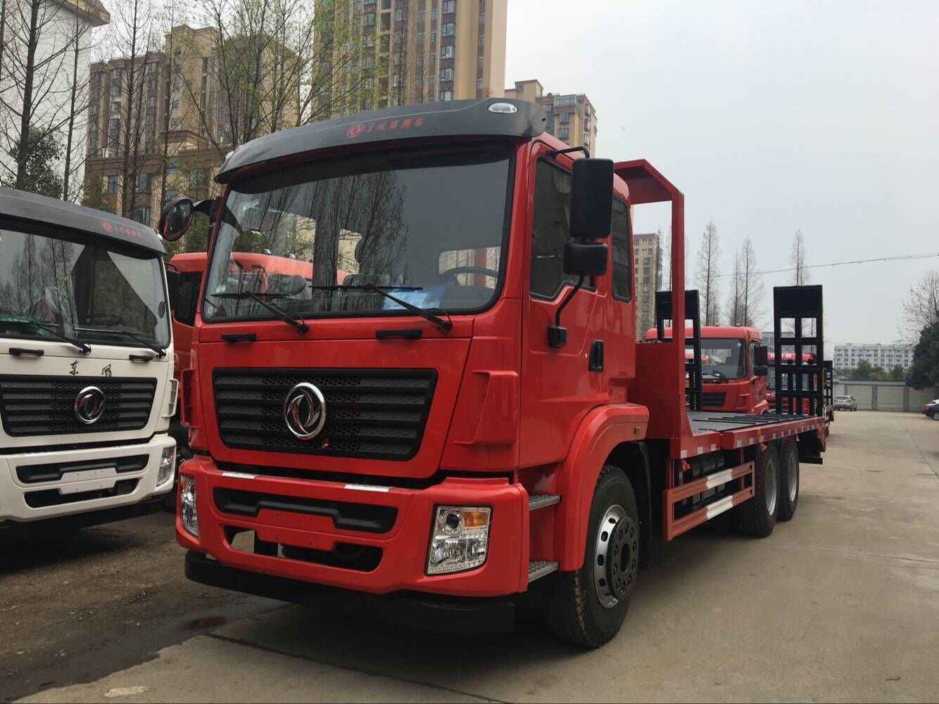 现车供应平板车挖机平板运输车  平板车现车