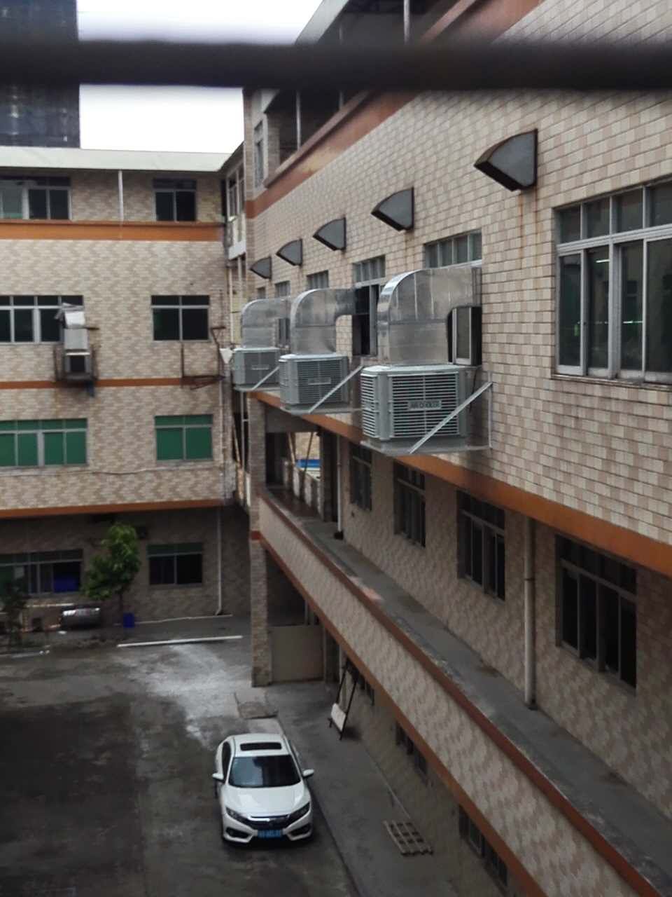大岭山厂房通风排气工程，厨房排烟净化设备安装找旭恒  厂房通风排气管  车间除尘风机设备