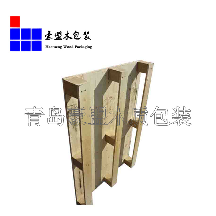专业生产胶合板托盘并提供港口打托缠膜加固服务