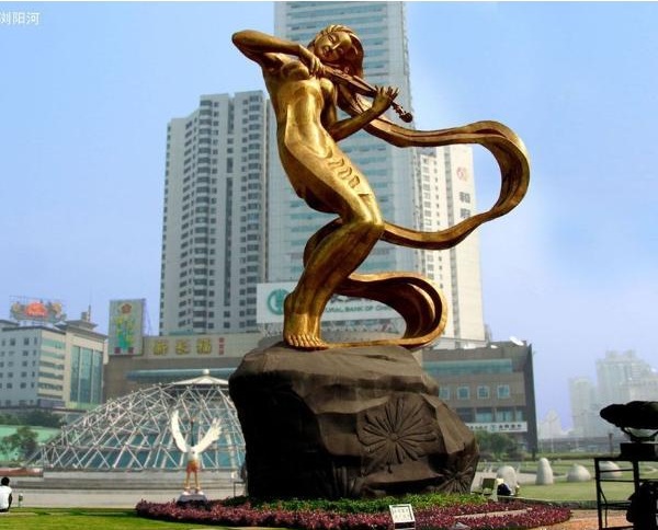铜雕市场 专门定做各种抽象人物铜雕塑&nbsp;&nbsp;铜雕工艺品&nbsp;&nbsp;景观雕塑