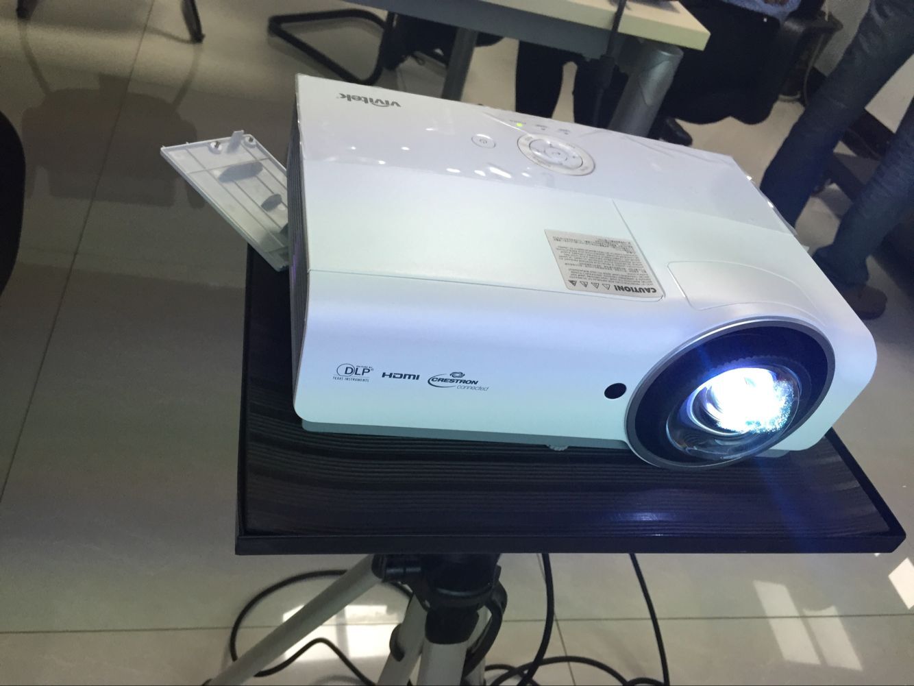 丽讯ES2808F丽讯短焦投影机3600流明配电子白板&nbsp;&nbsp;丽讯投影机