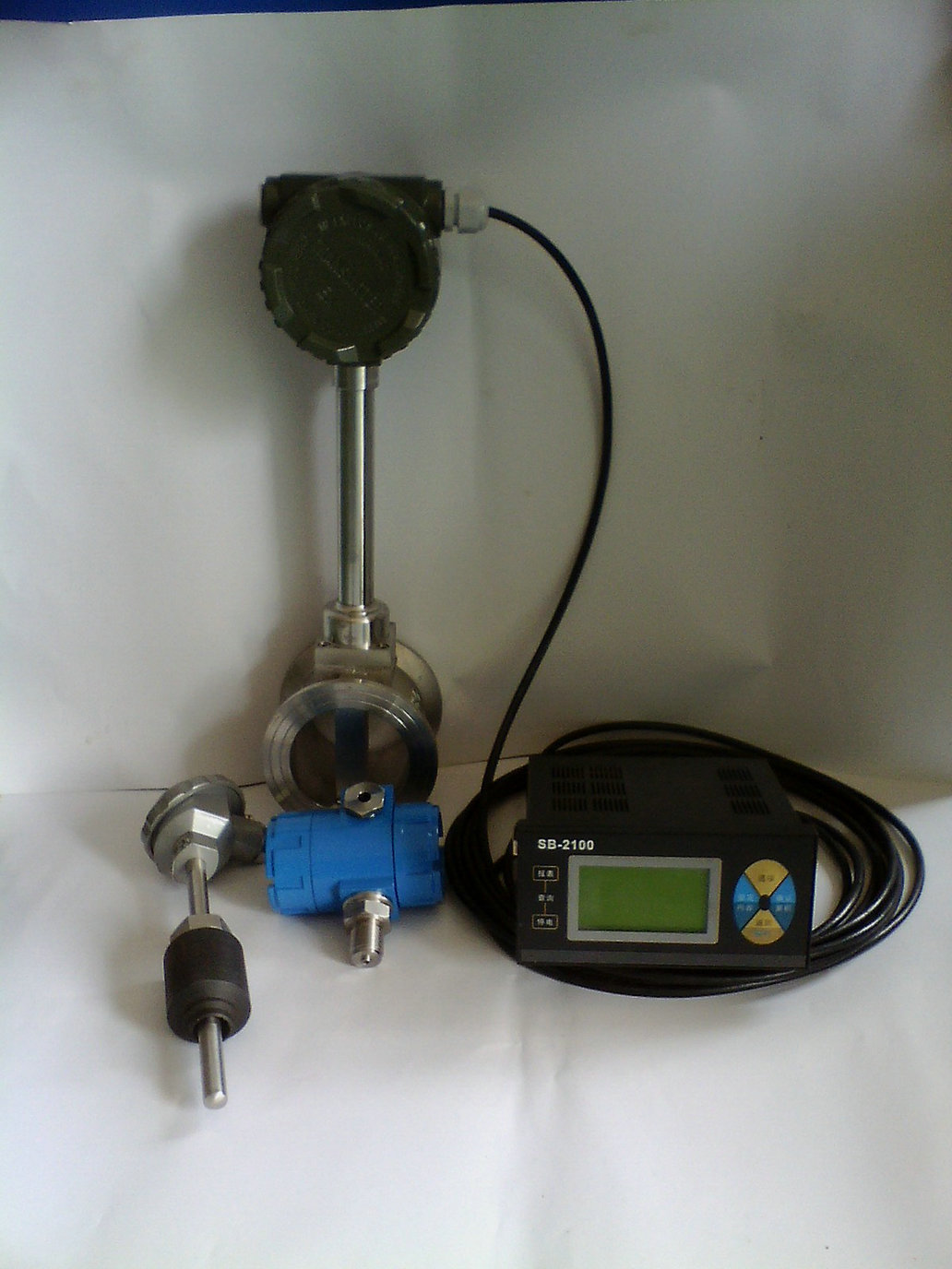 分体式显示流量计特点介绍_分体式显示流量&nbsp;&nbsp;分体式流量计&nbsp;&nbsp;分体式显示涡街流量计