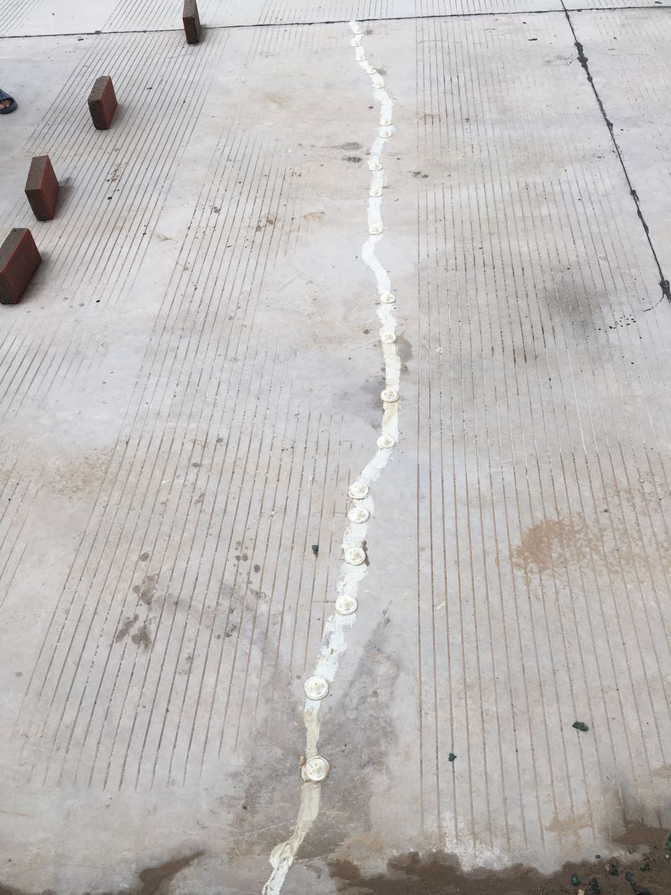 混凝土路面裂缝怎么办,怎么处理,抗渗混凝土裂缝&nbsp;&nbsp;裂缝怎么处理
