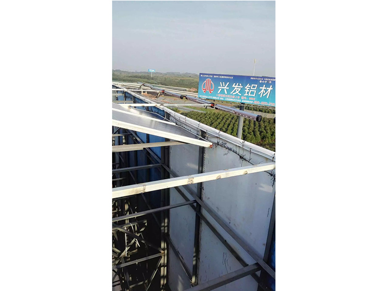 展示效果好的太阳能广告牌LED灯_户外广&nbsp;&nbsp;太阳能广告牌灯&nbsp;&nbsp;户外广告灯