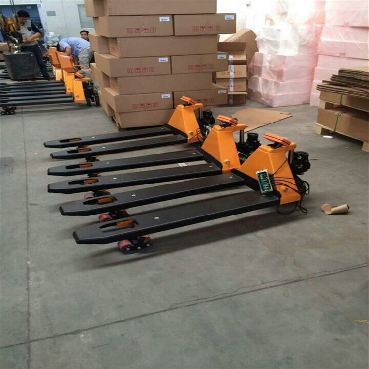 嘉峪关2000kg电子托运叉车秤销售  液压叉车秤  称重搬运车  移动磅秤