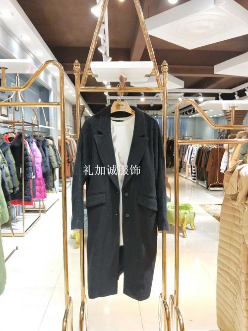 品牌服装折扣店未知未觉货源市场剪标专柜正品 2017年新款
