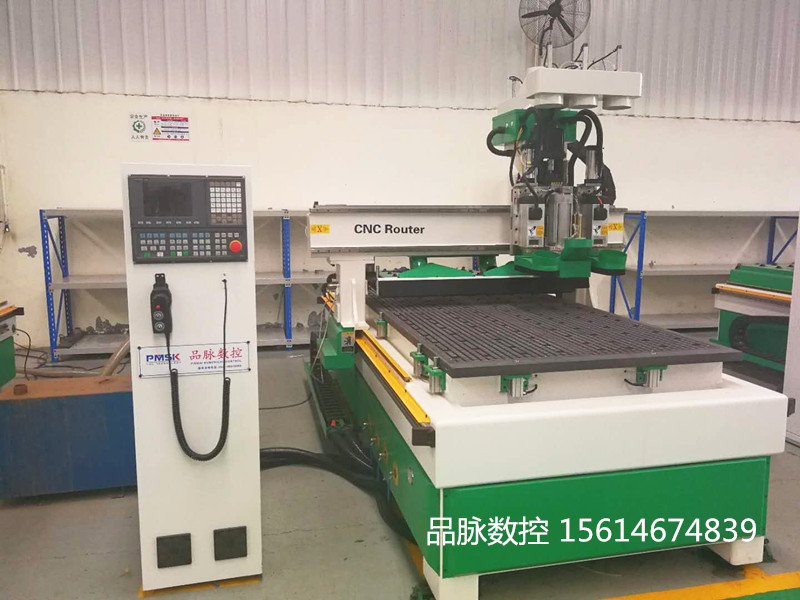 数控下料机设备的生产 数控双工序排钻开料机&nbsp;&nbsp;数控开料机&nbsp;&nbsp;数控五面钻