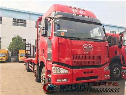 解放龙Ⅴ单桥拖挖机的平板运输车 解放单桥平板车 解放挖机平板车 解放平板车多少钱