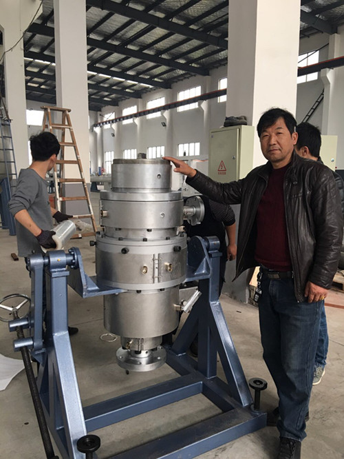 PE三层共挤、PE大口径挤出模具、PVC管材、螺旋  PVC管材、螺旋模具