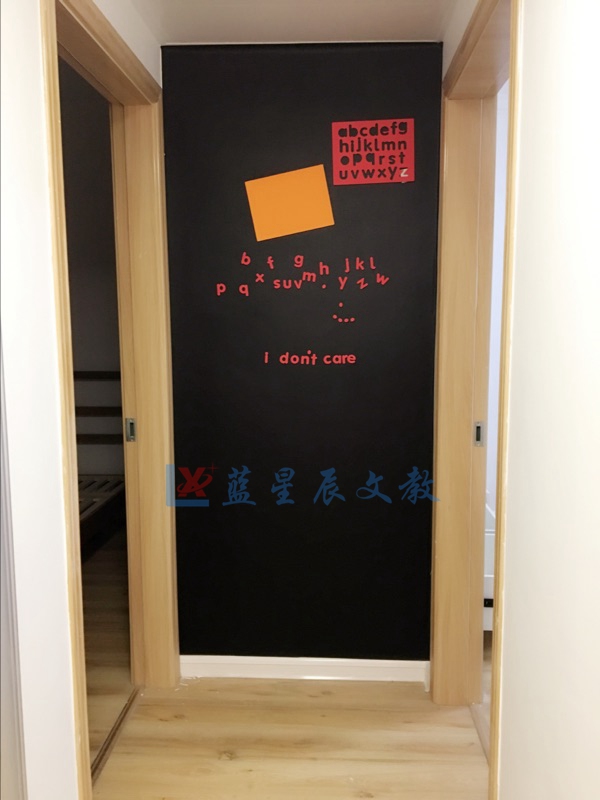 阳江移动黑板M支架式升降大小黑板M挂式菜单写字画板 家用记事板 挂式写字板