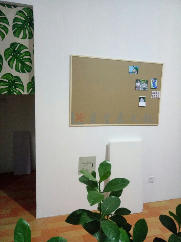 珠海软木墙板M宜城软木板卷材M防潮隔音保温效果好&nbsp;&nbsp;软木卷材&nbsp;&nbsp;软木留言板