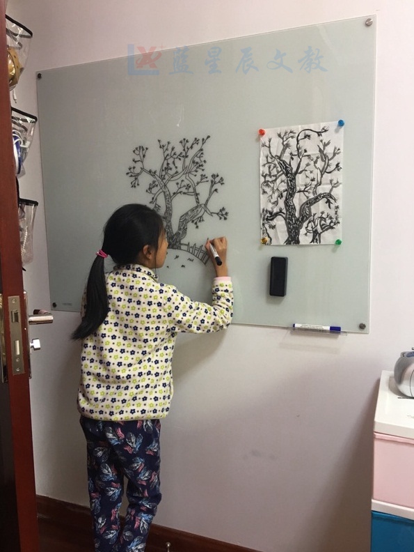 虎门钢化玻璃白板M挂式写字板留言板M抗刮痕书写流畅&nbsp;&nbsp;磁性玻璃白板&nbsp;&nbsp;办公会议留言板