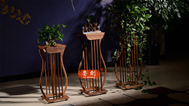 鲁创红木家具 非洲花梨 刺猬紫檀新中式沙发 春晓花架&nbsp;&nbsp;东阳红木家具&nbsp;&nbsp;新中式家具&nbsp;&nbsp;刺猬紫檀家具