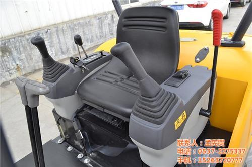 小型挖掘机、山东捷克、农用小型挖掘机  济宁小型挖掘机  小型农用挖掘机