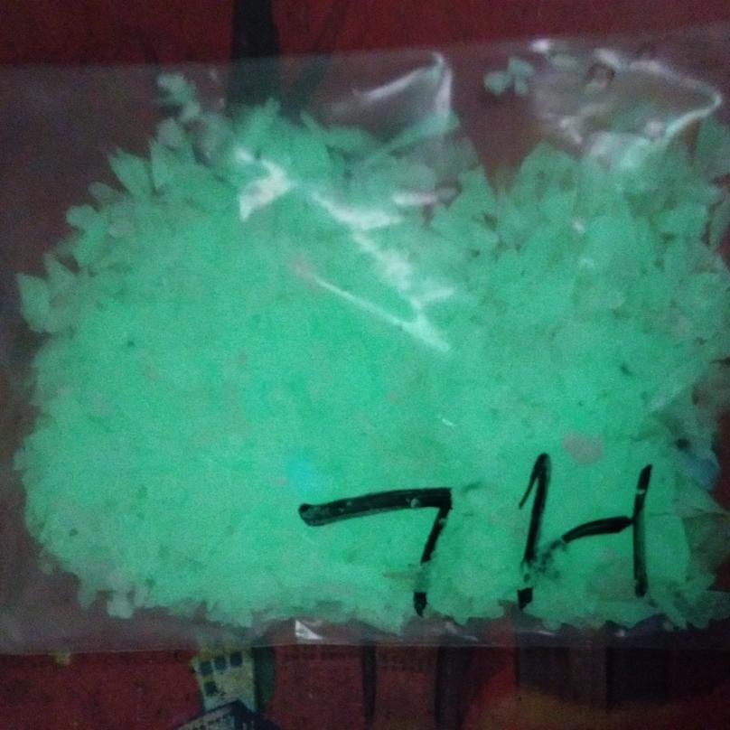 发光石头 夜光碎石子 荧光石 园林装饰用发光鹅卵  夜光碎石桩  园林装饰鹅卵石