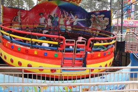 许昌创艺游乐设备有限公司_迪斯科转盘