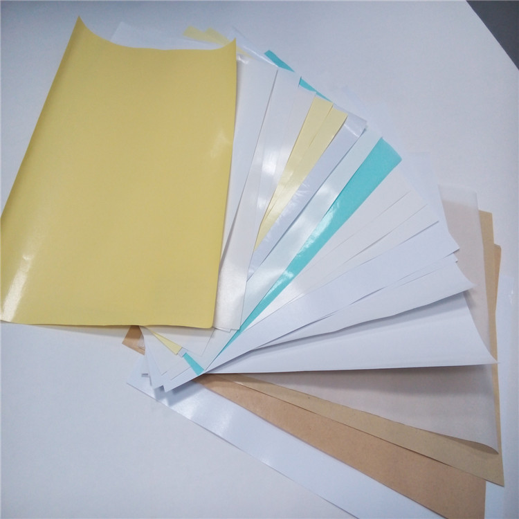 平板离型纸供应商 楷诚纸业厂家供应  牛皮纸  淋膜纸