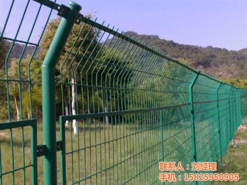 体育场护栏网_石柱护栏网_重庆祥驰隔离网&nbsp;&nbsp;护栏网批发&nbsp;&nbsp;果园护栏网