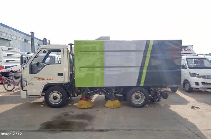深圳2吨道路清扫车的价格