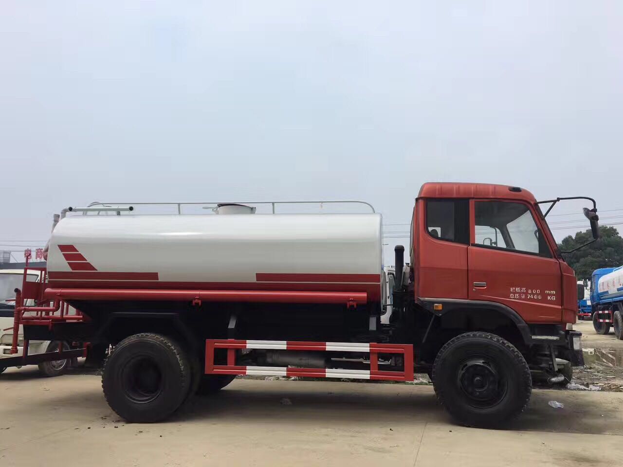 厂家直销二手东风12方洒水车