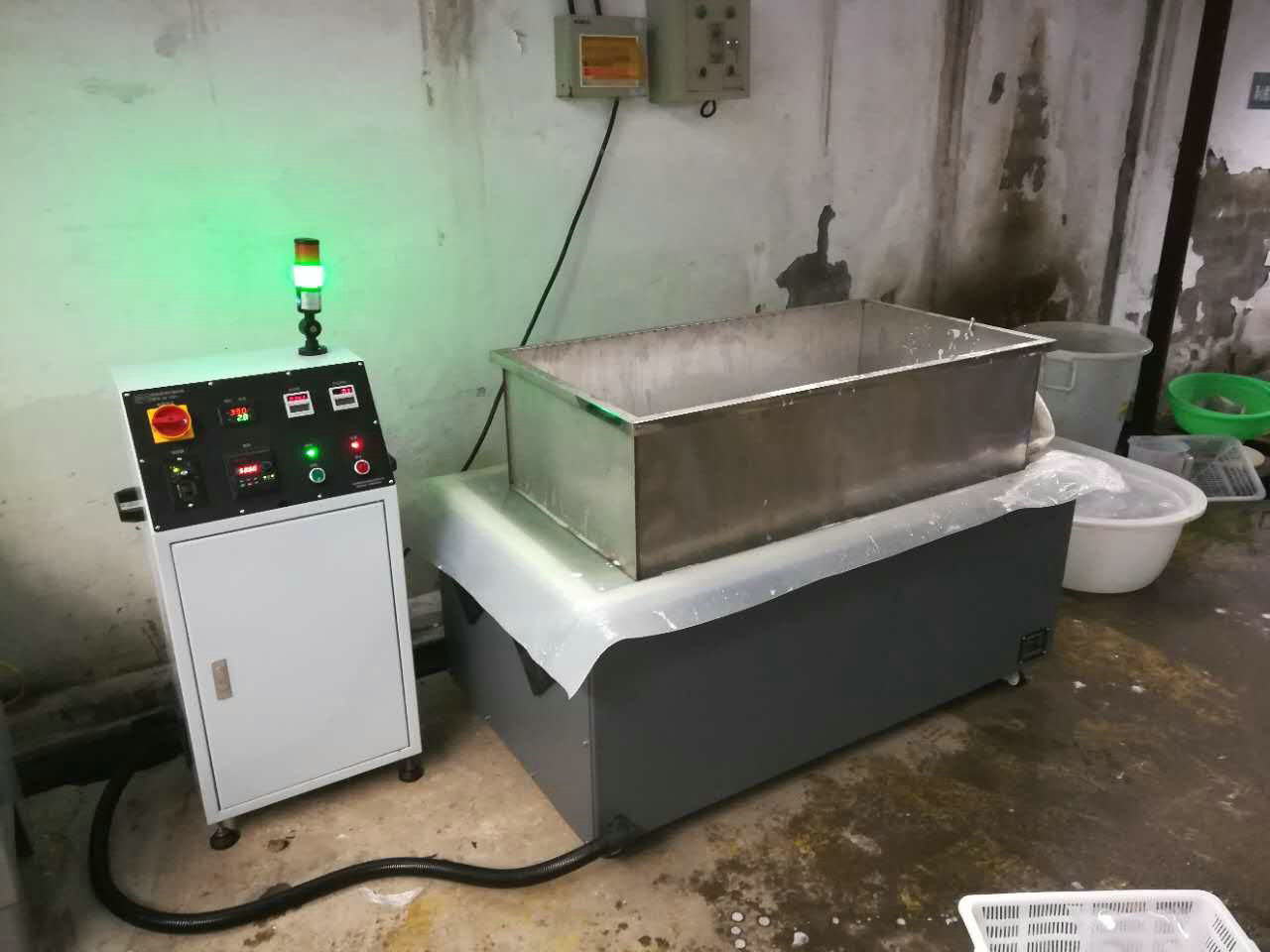 山东博维思新型去毛刺研磨机BS-170V  磁针抛光机  磁针清洗机  磁针去毛刺机
